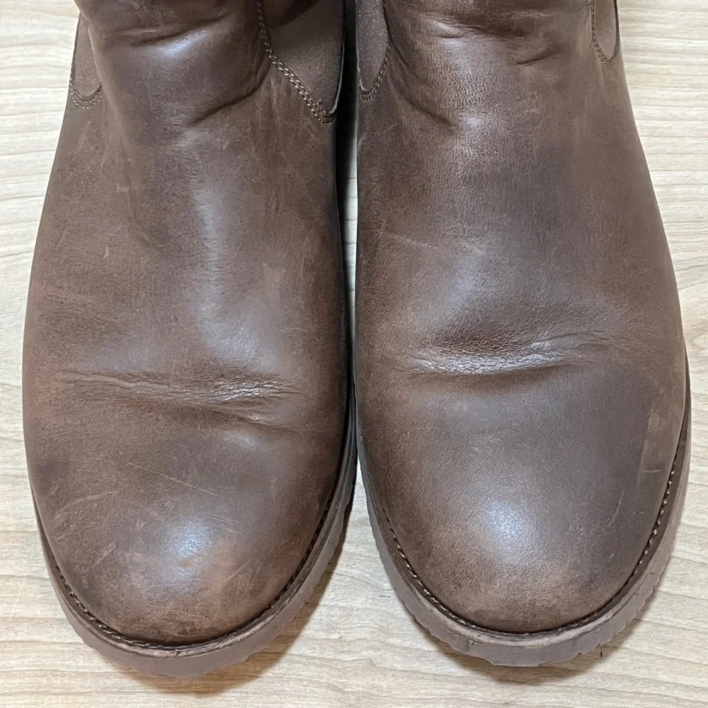 UGG Brown Leather Ankle Boots